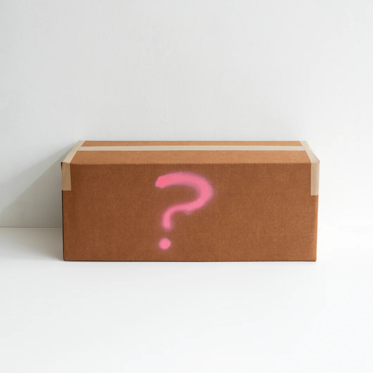 (預訂) Cj Hendry Mystery Box ❌10/7 00:00截單 (預計7月尾到8月頭到貨)