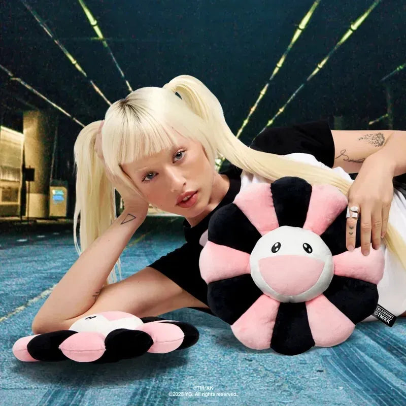 Tmkk x Blackpink 30cm Flower Cushion (Black / Pink)