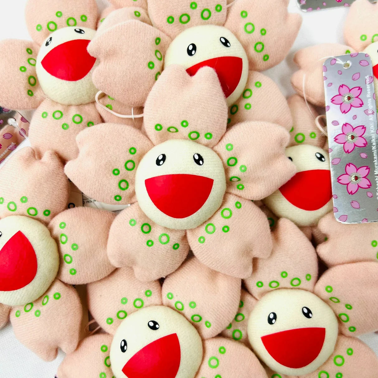 村上隆 Takashi Murakami Sakura Flower Pin 9cm (珠鏈)