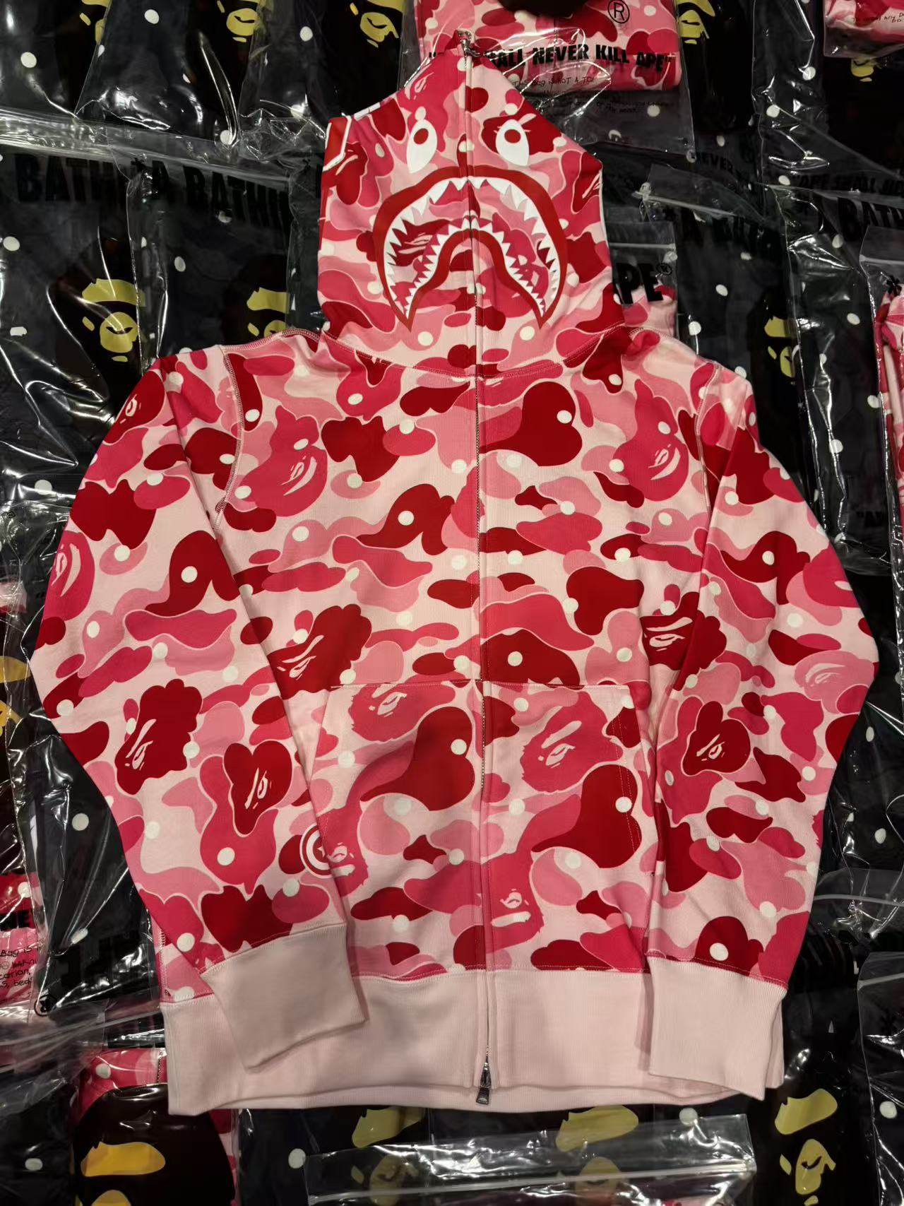(預訂) BAPE ABC Dot Shark Full Zip Hoodie (約7個工作天到貨)