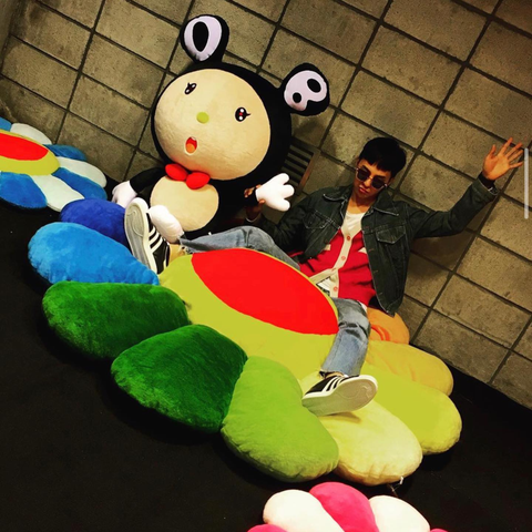 (預訂) Takashi Murakami Flower Cushion 200cm (Rainbow) (約14~21個工作天)