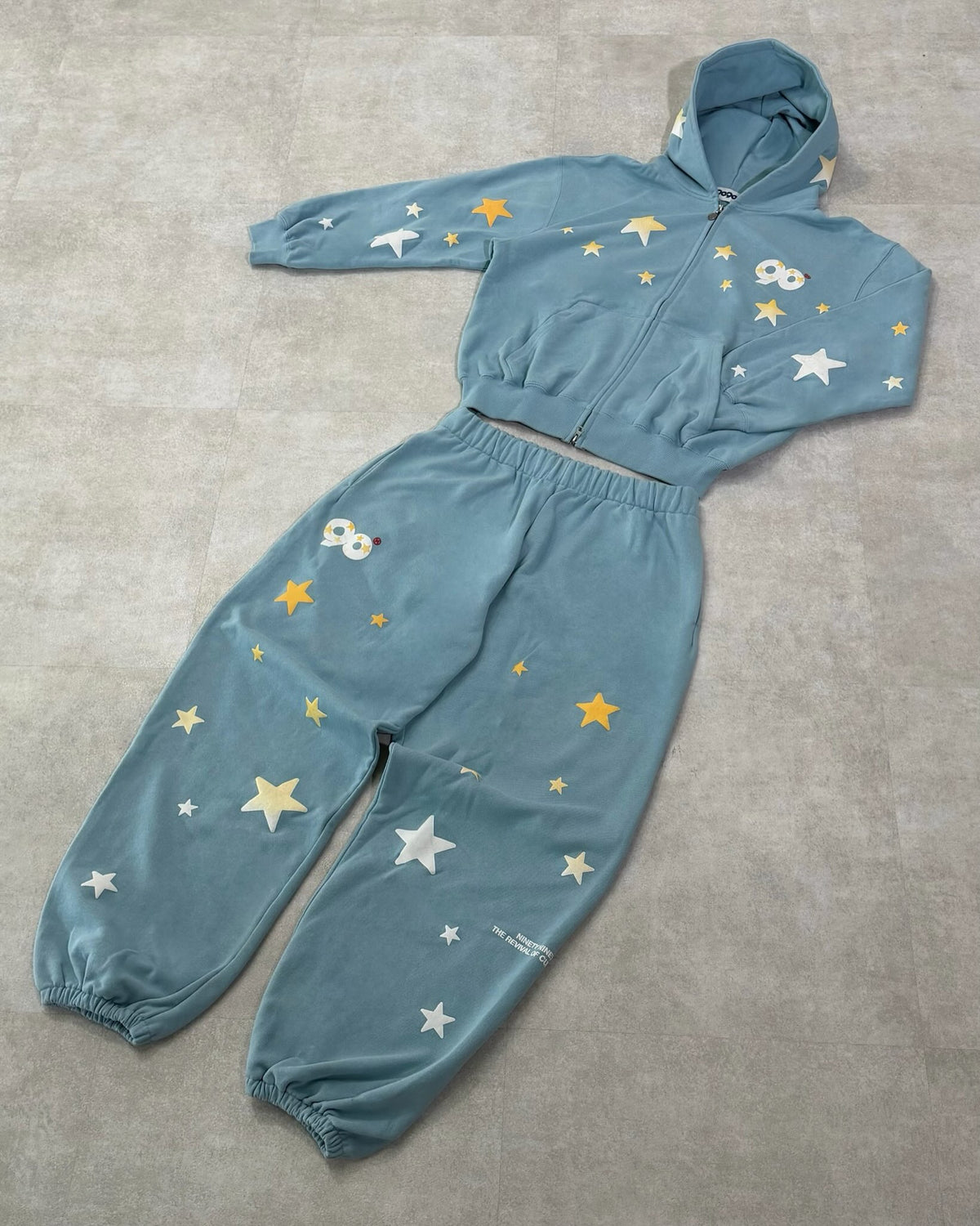 (預訂) 9090 90 Grow Star Allover Series *Glow in the dark (發售後7-14個工作天內到貨) ❌18/9 19:00截單