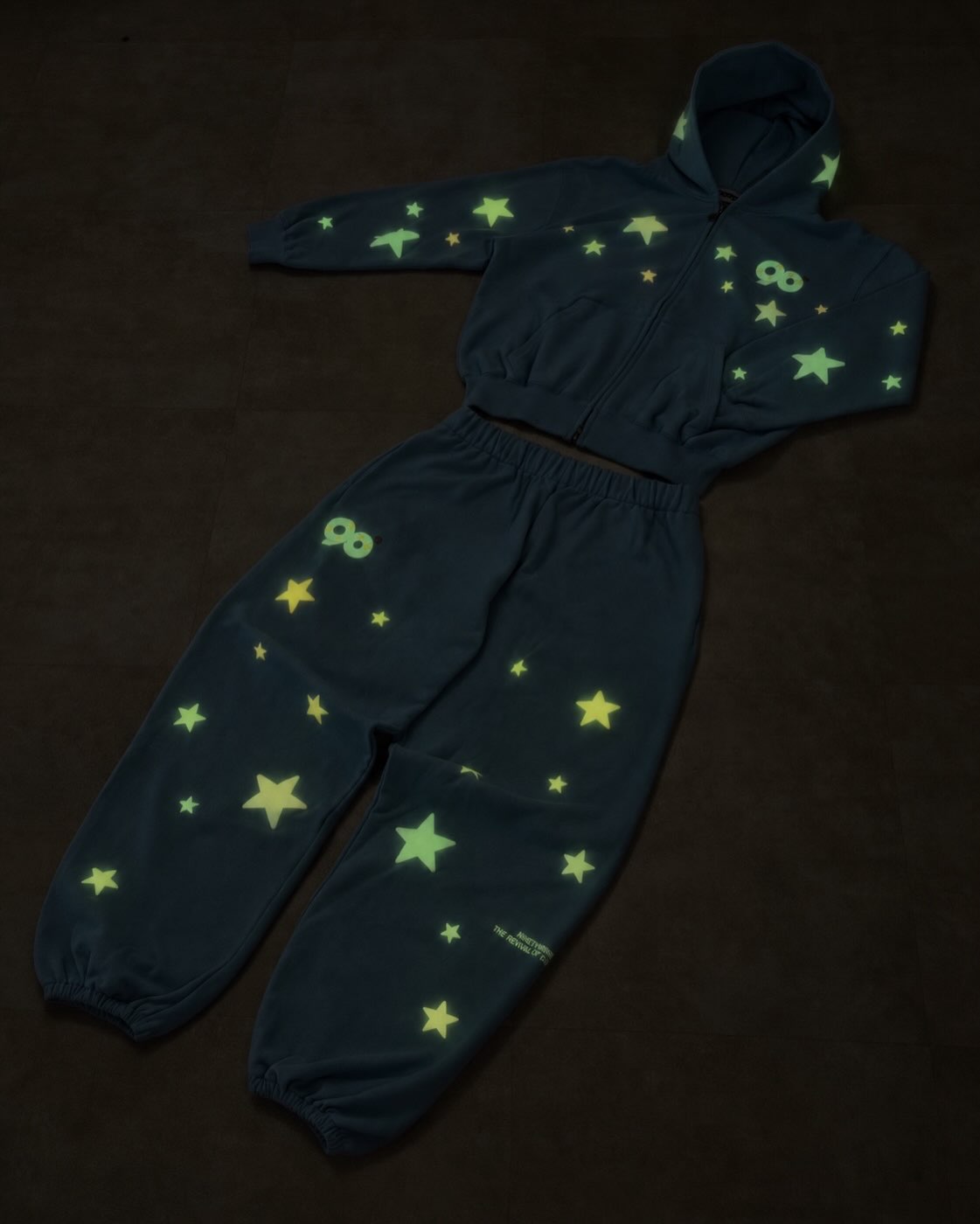 (預訂) 9090 90 Grow Star Allover Series *Glow in the dark (發售後7-14個工作天內到貨) ❌18/9 19:00截單