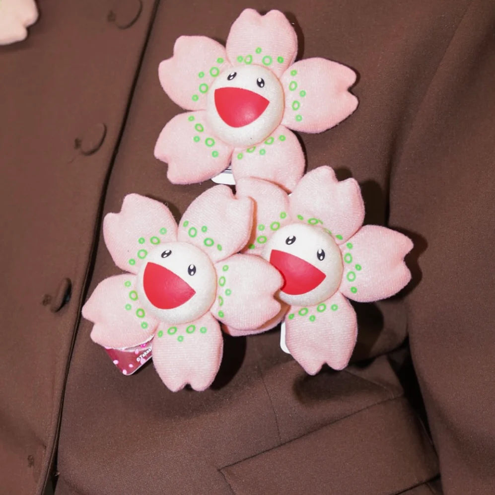 村上隆 Takashi Murakami Sakura Flower Pin 9cm (珠鏈)