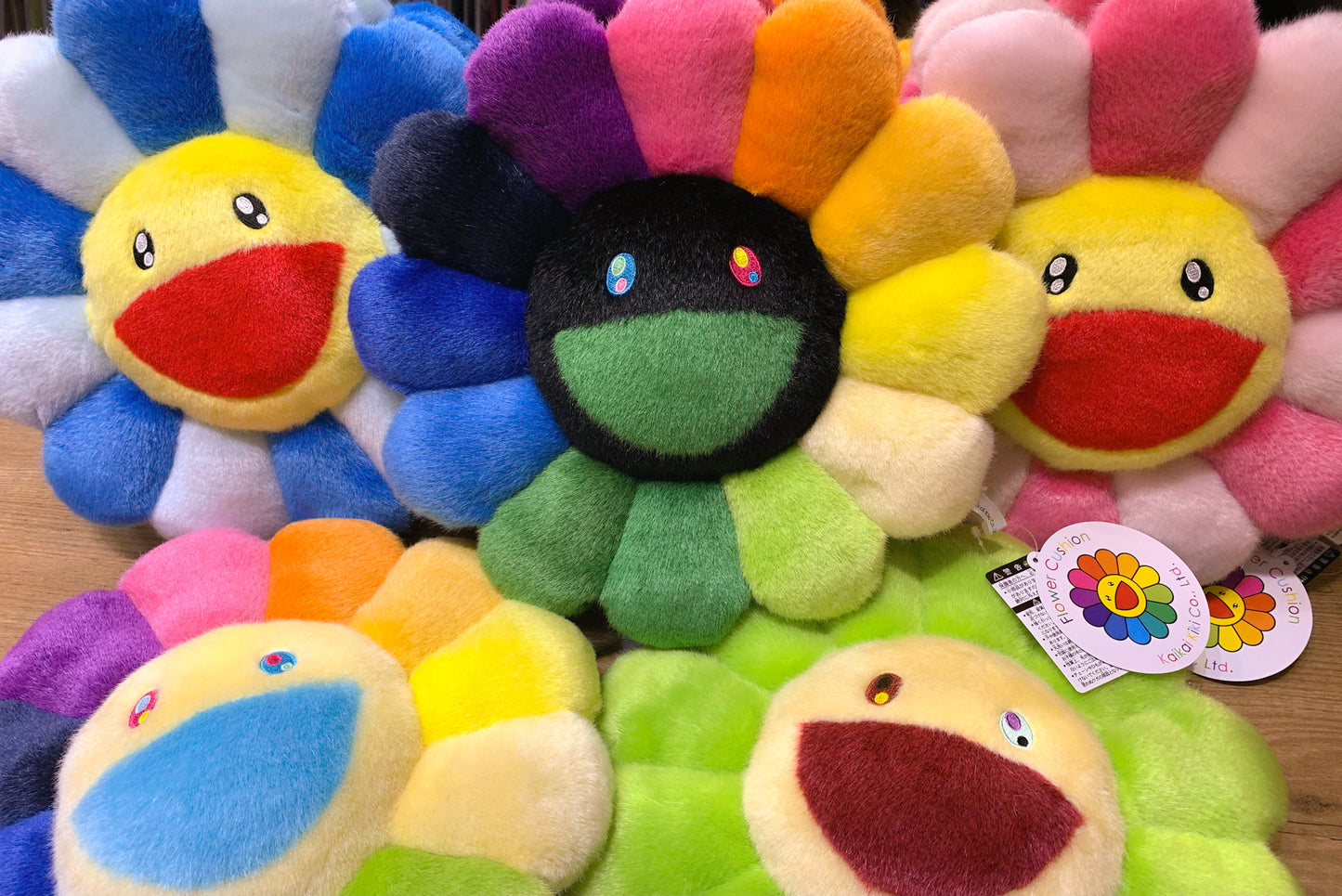 村上隆 Takashi Murakami Flower Cushion (30cm)