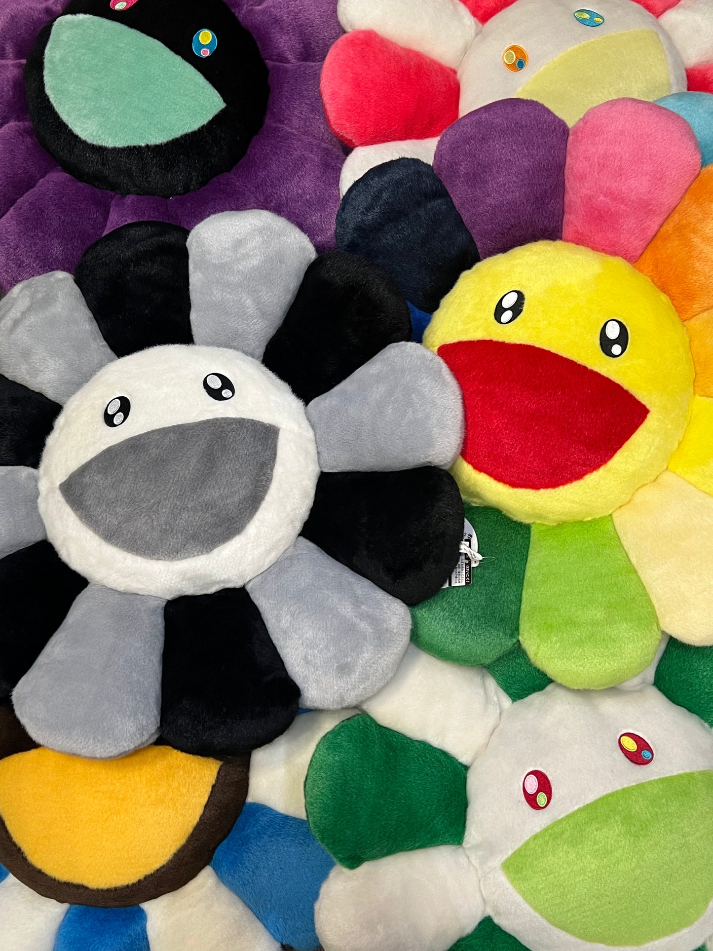 村上隆 Takashi Murakami Flower Cushion (60cm)