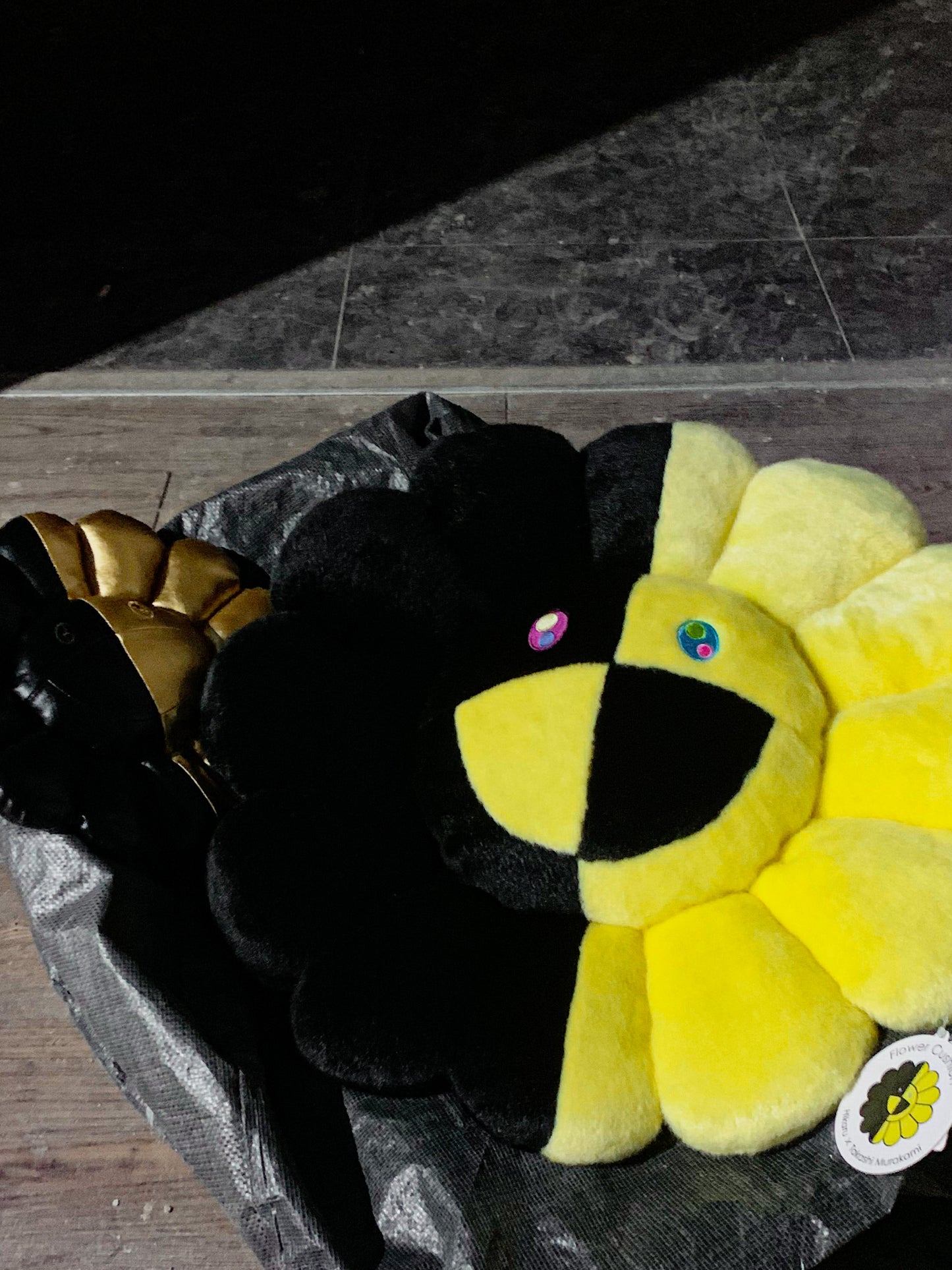 村上隆 Takashi Murakami Flower Cushion (60cm)