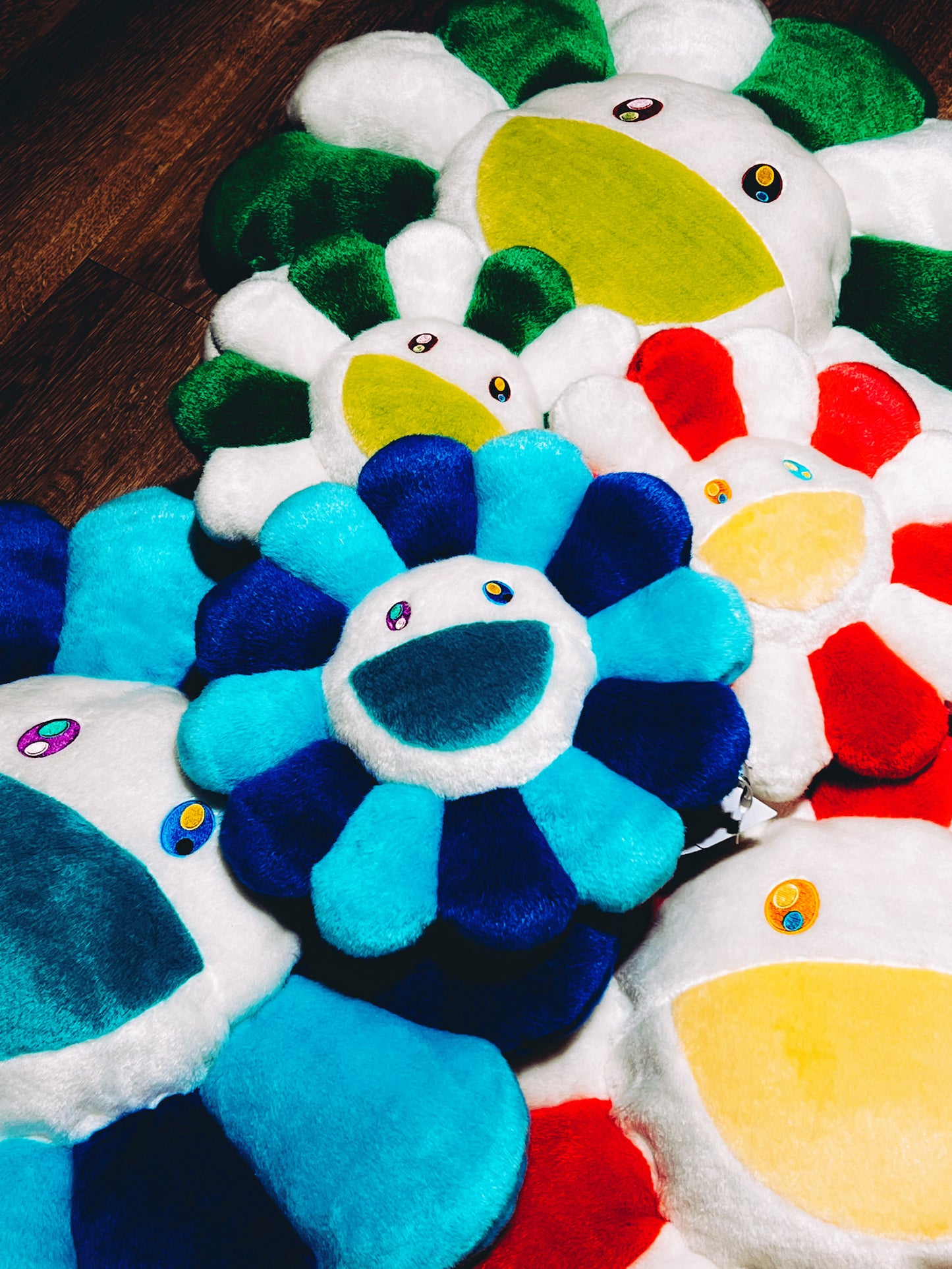 村上隆 Takashi Murakami Flower Cushion (60cm)