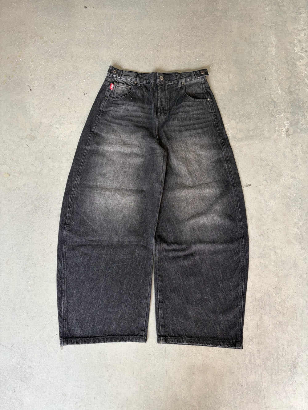 (預訂) 9090 OG Logo Painted Denim Pants (6月13日發售，發售後7個工作天到貨)