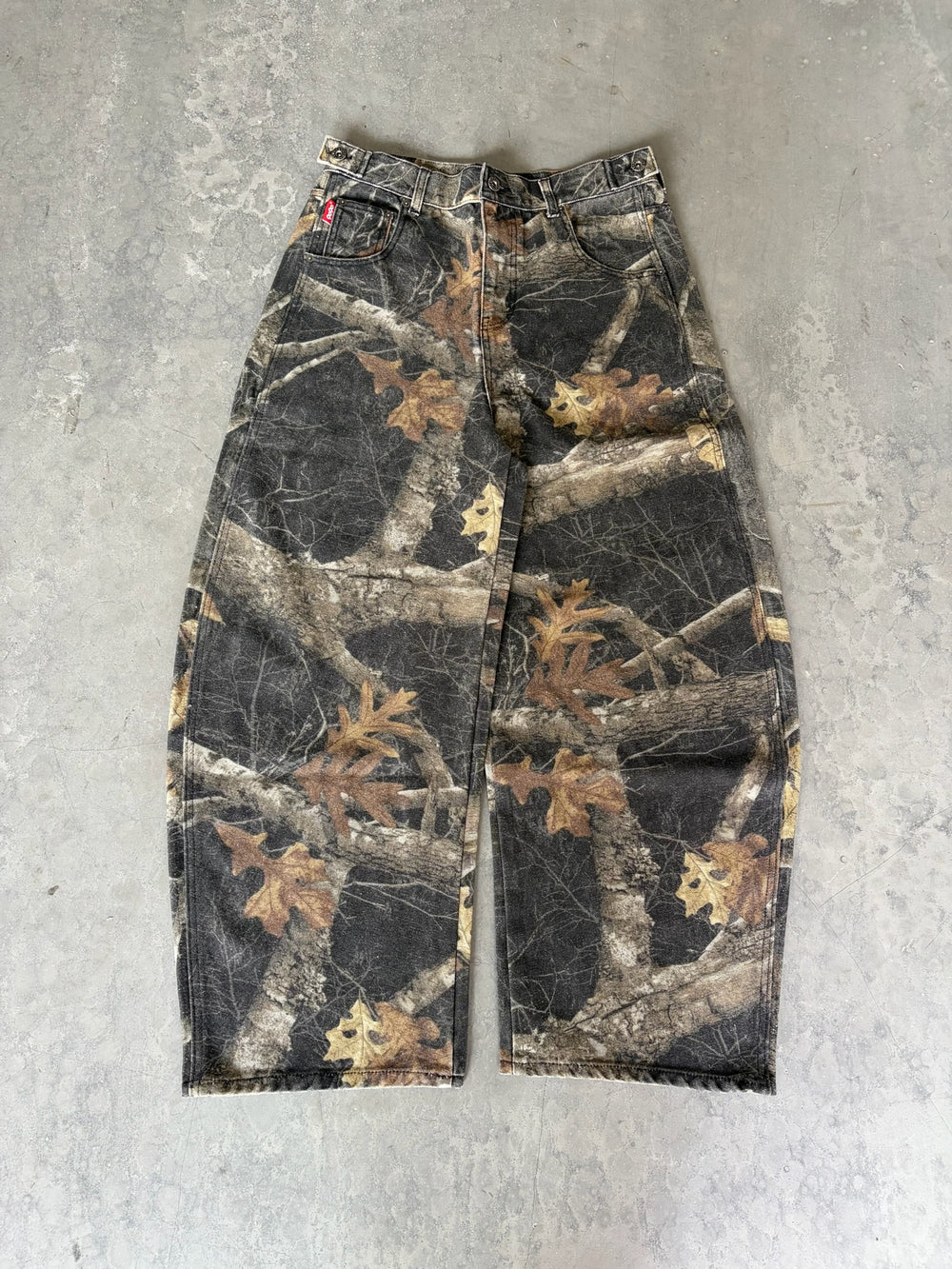 (預訂) 9090 OG Logo Painted Denim Pants (6月13日發售，發售後7個工作天到貨)