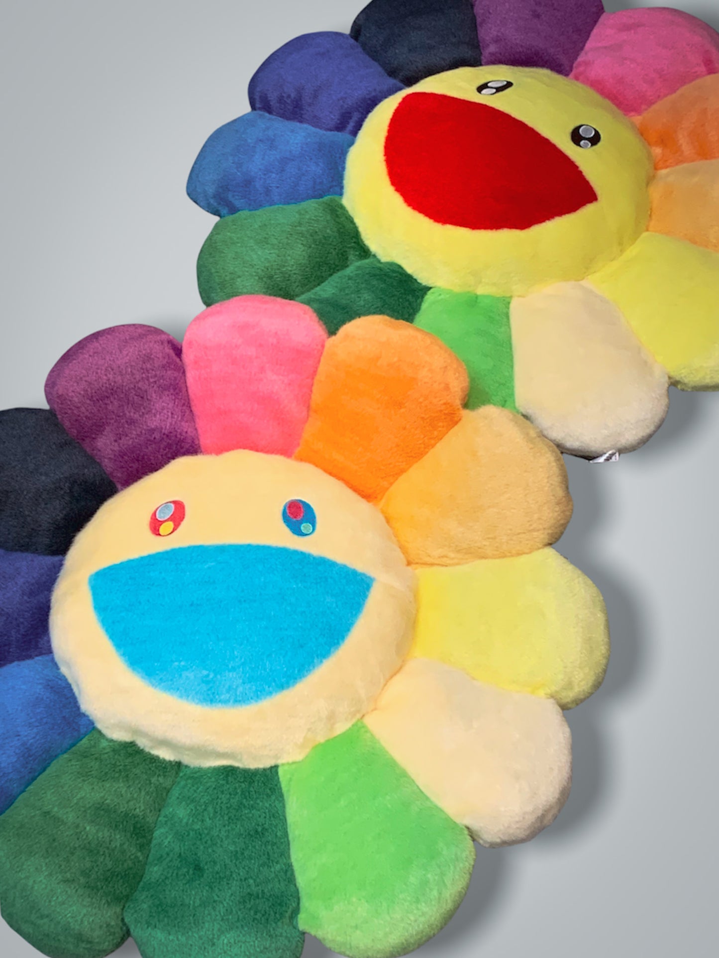 村上隆 Takashi Murakami Flower Cushion (60cm)