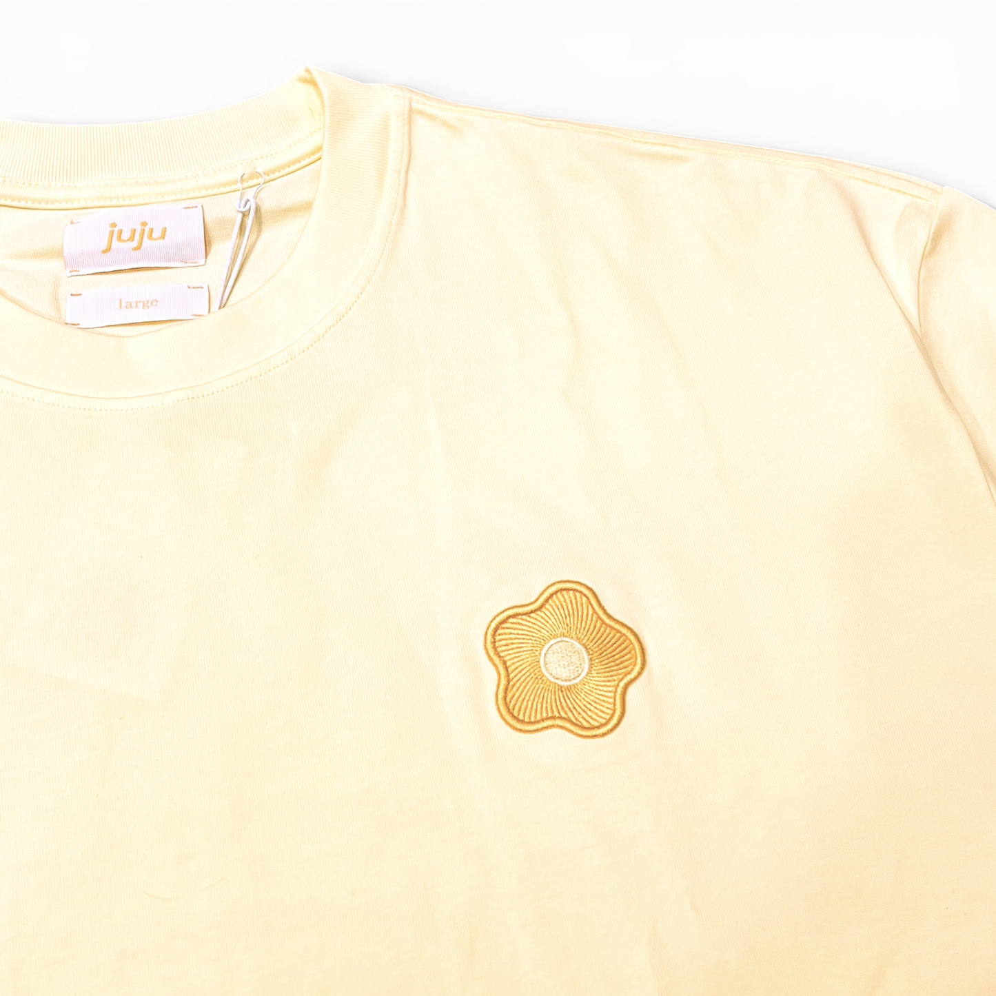 (現貨) JUJU World in Singapore Limited T-Shirt Cj Hendry