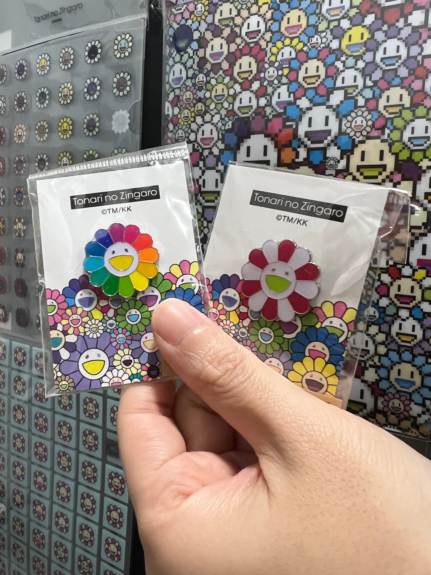 村上隆 Takashi Murakami Flower Metal Pin