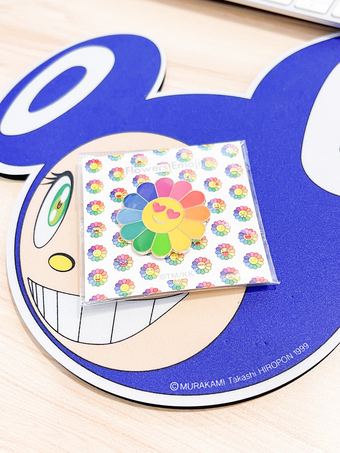 村上隆 Takashi Murakami Emoji Metal Pin