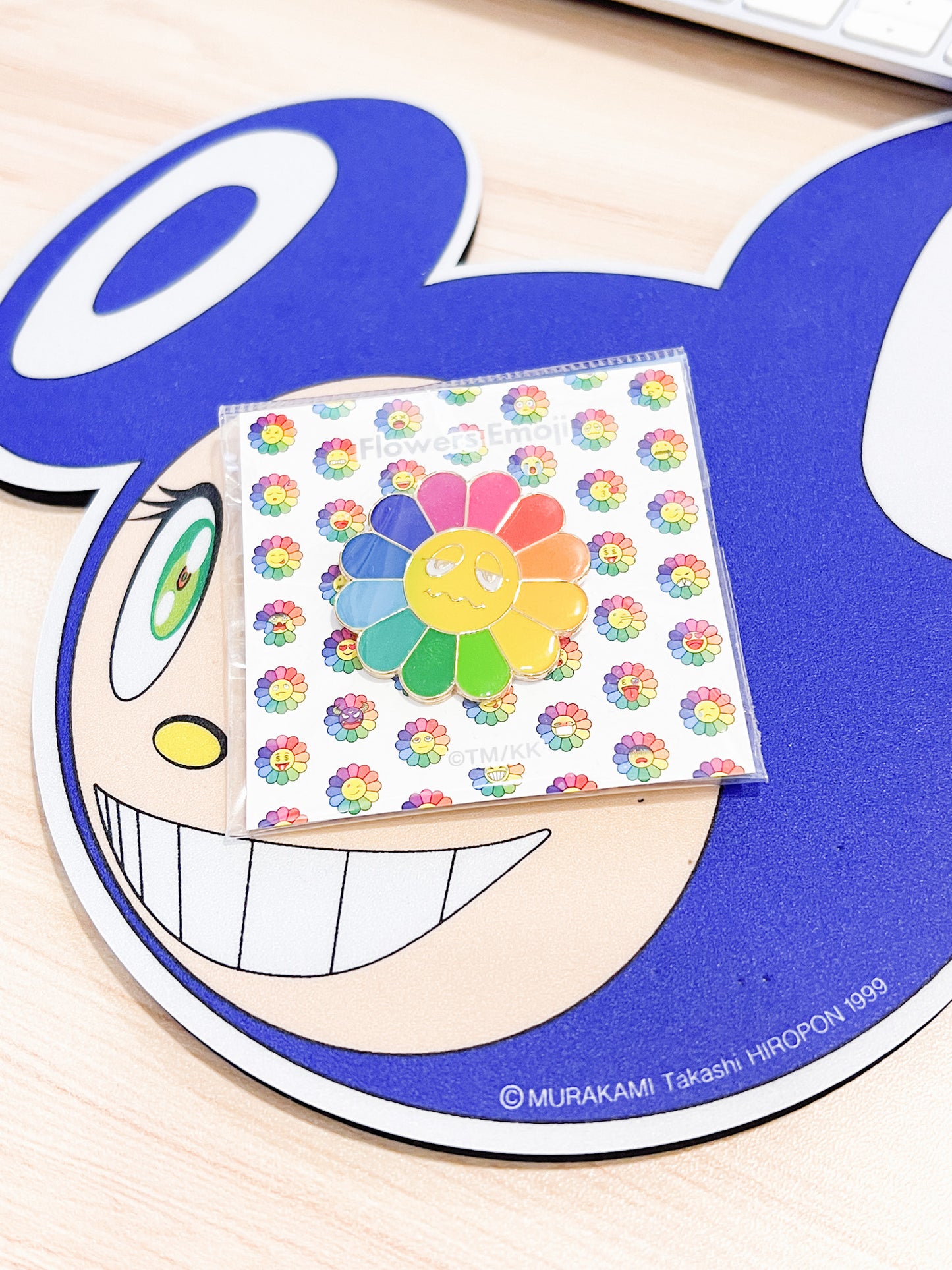村上隆 Takashi Murakami Emoji Metal Pin