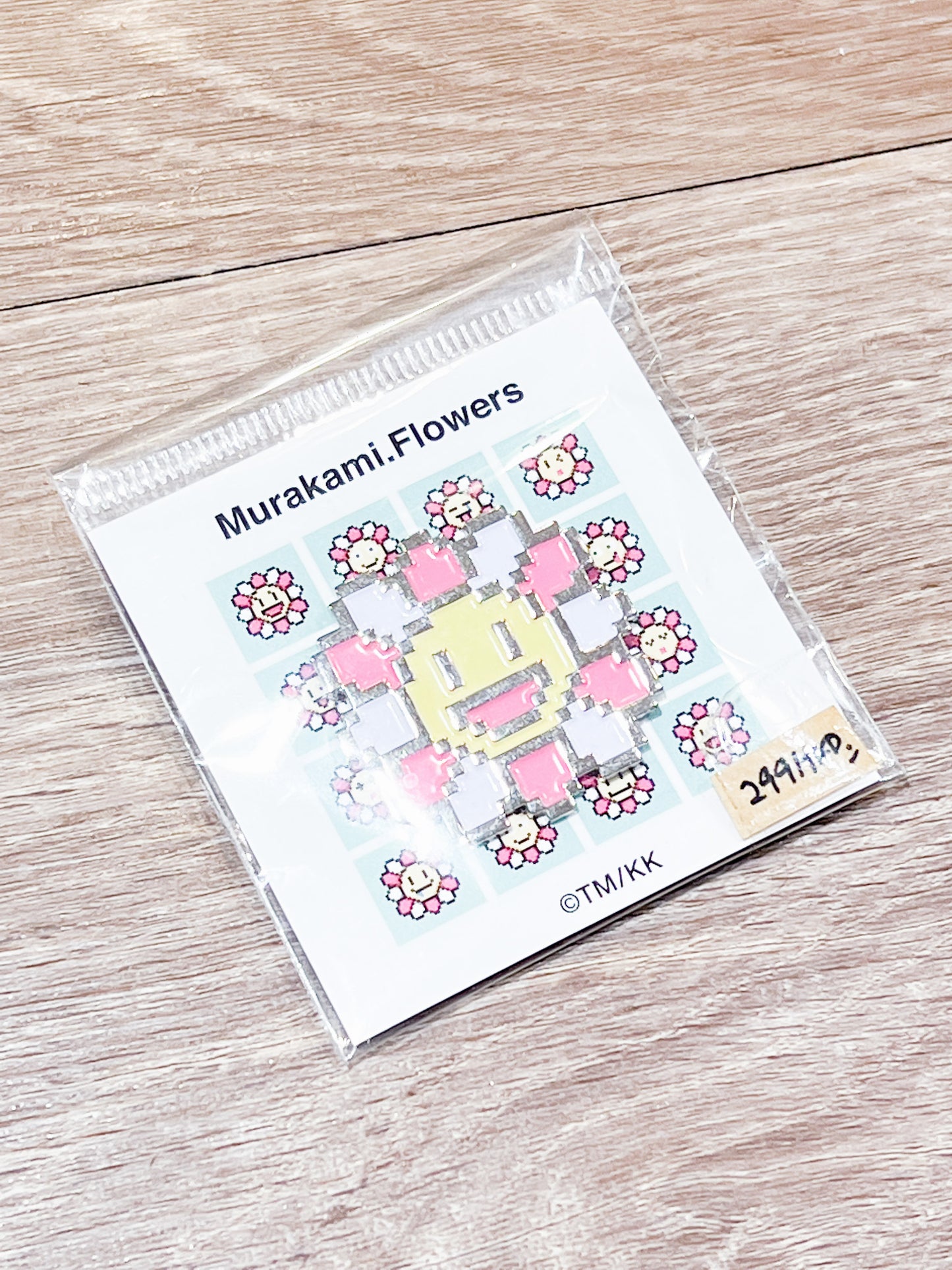 村上隆 Takashi Murakami Flower Metal Pin