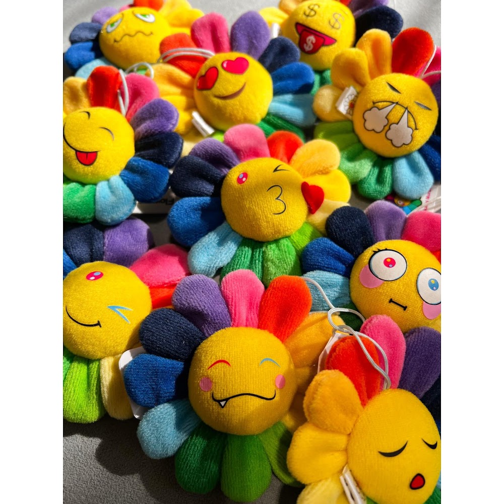 村上隆 Takashi Murakami Emoji Flower Keyring (8cm)